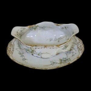 Antique/VTG Haviland Limoges France Schleiger Gravy Boat attacked Underplate